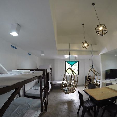 Full Moon Hostel Корон Екстериор снимка